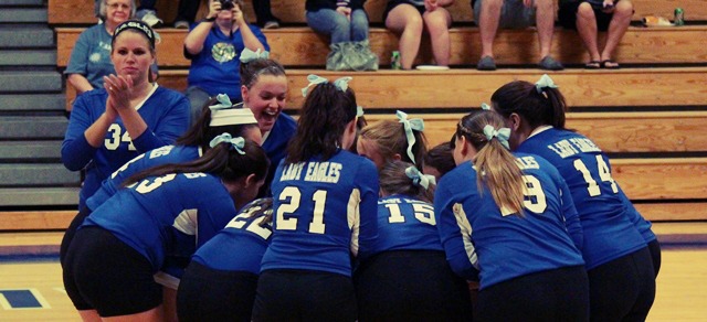 Women’s Volleyball Earns First Win of Season