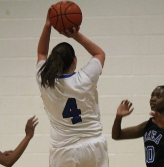 Lady Eagles Rout Berea, 99-63