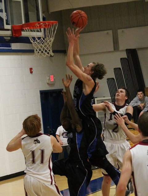 Eagles Go 1-1 on the Road