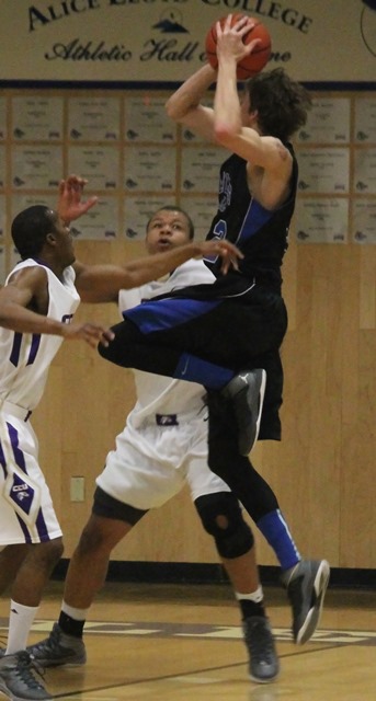 CCU's interior defense left ALC frustrated.