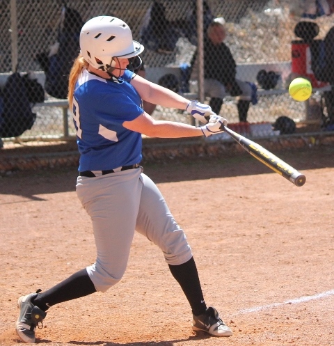 Lady Eagles Swept by Point Park