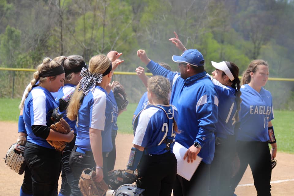 Alice Lloyd College Lady Eagle softball finishes as Mideast Region Runner-up