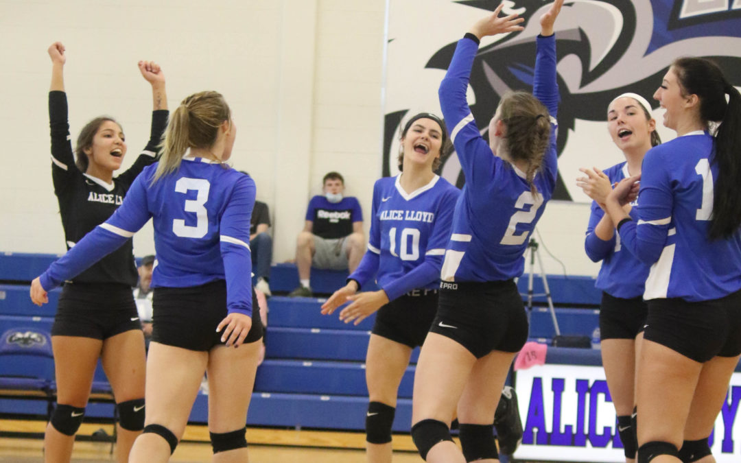 ALC Volleyball Splits Two Home Contests