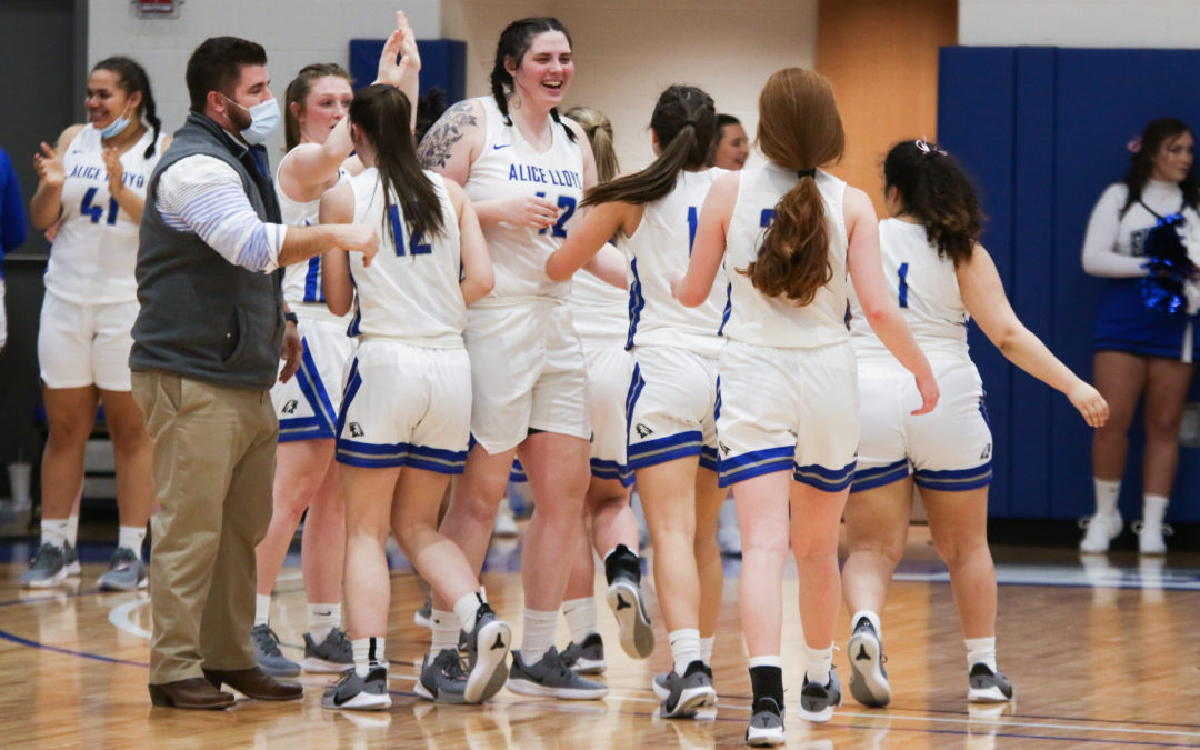 Alice Lloyd Lady Eagles Open Basketball Season