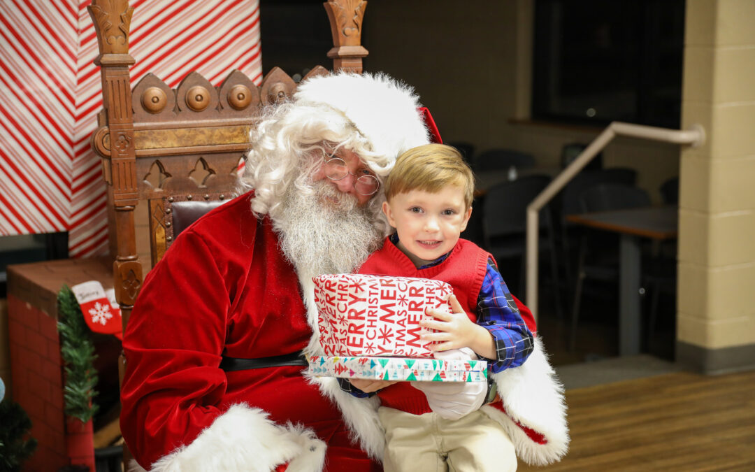 ALC Hosts Annual Christmas Pretties Dinner