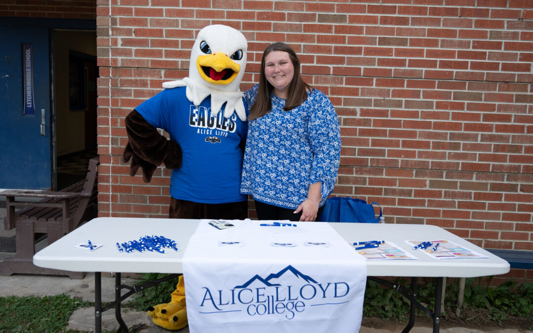 Alice Lloyd College Shares Eagle Spirit at Letcher Elementary and Middle School Family Night